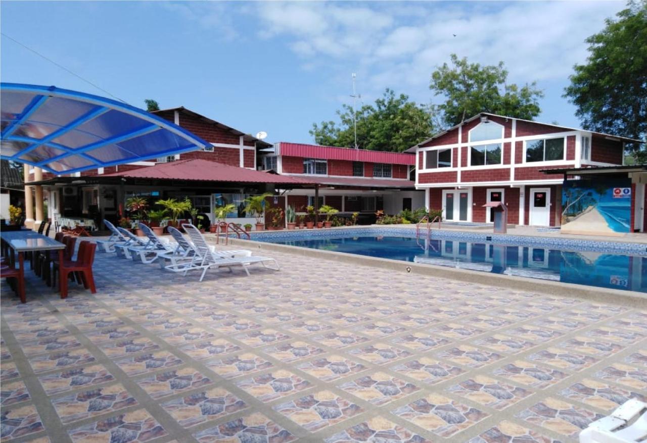 Sun Place Hosteria Las Tunas Ngoại thất bức ảnh